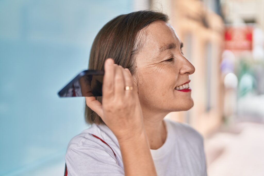 Cerebro adaptándose nuevamente a los sonidos después de una pérdida auditiva